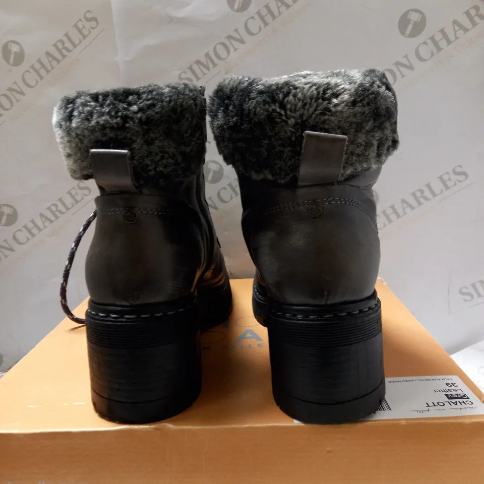 MODA HIKING BOOT SIZE 6