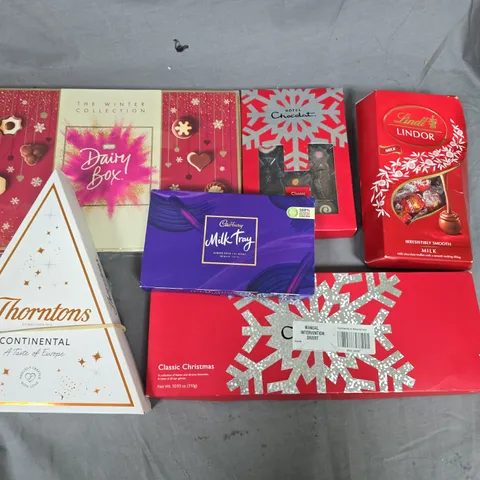 LOT OF 5 ASSORTED BOXES OF CHOCOLATE TO INCLUDE THORNTONS AND HOTEL CHOCOLAT