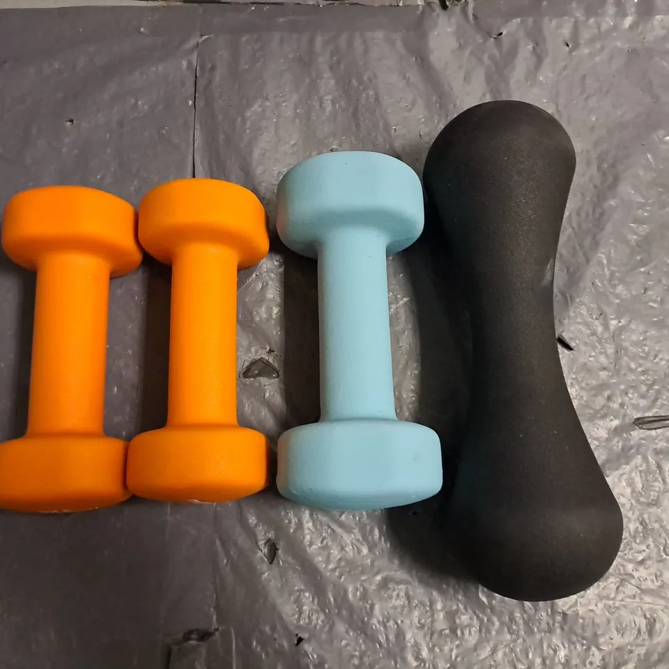 LOT OF 4 ASSORTED WEIGHTS INCLUDE 5KG, 3KG + 2X 2KG