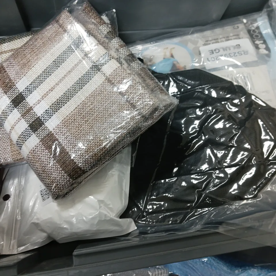APPROXIMATELY 12 ASSORTED HOUSEHOLD ITEMS TO INCLUDE RECEIPT BOOK, SALOMON QUIVER, WALKING HARNESS, ETC