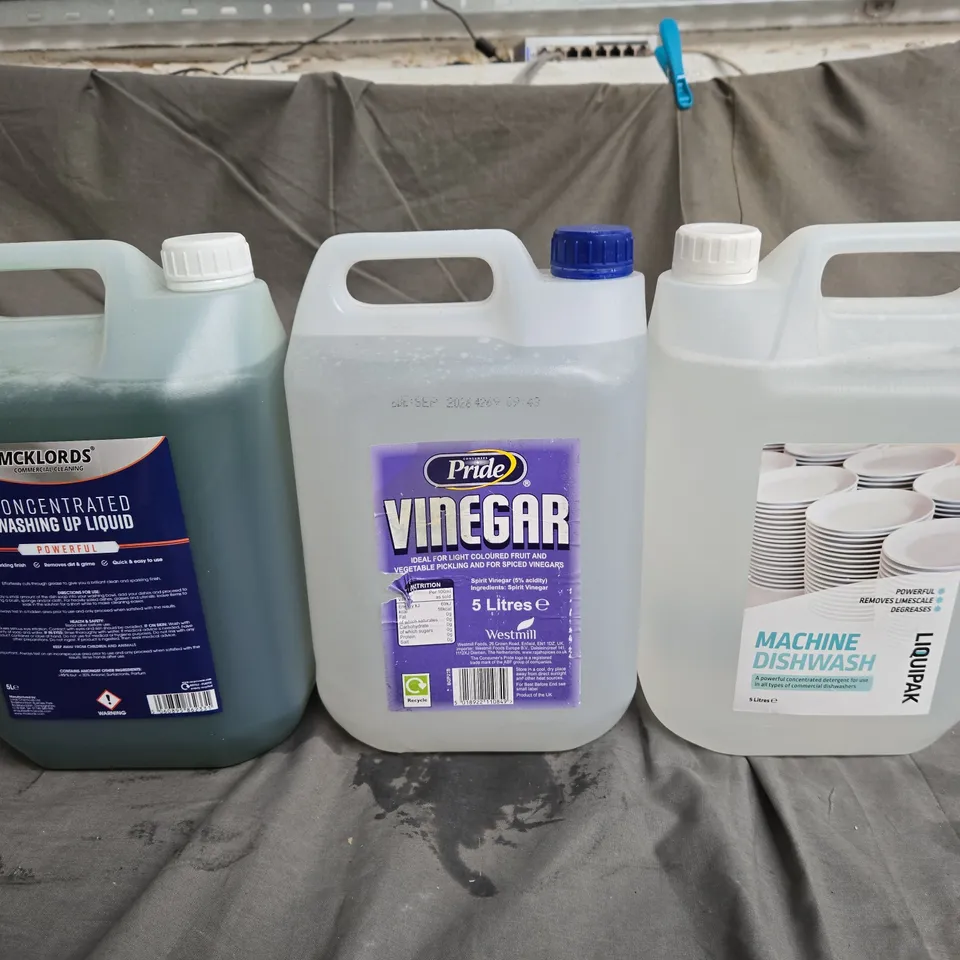 APPROXIMATELY 3 ASSORTED CLEANING PRODUCTS TO INCLUDE - MCKLORDS CONCENTRATED WASHING UP LIQUID - PRIDE VINEGAR - LIQUIPAK MACHINE DISHWASH - COLLECTION ONLY