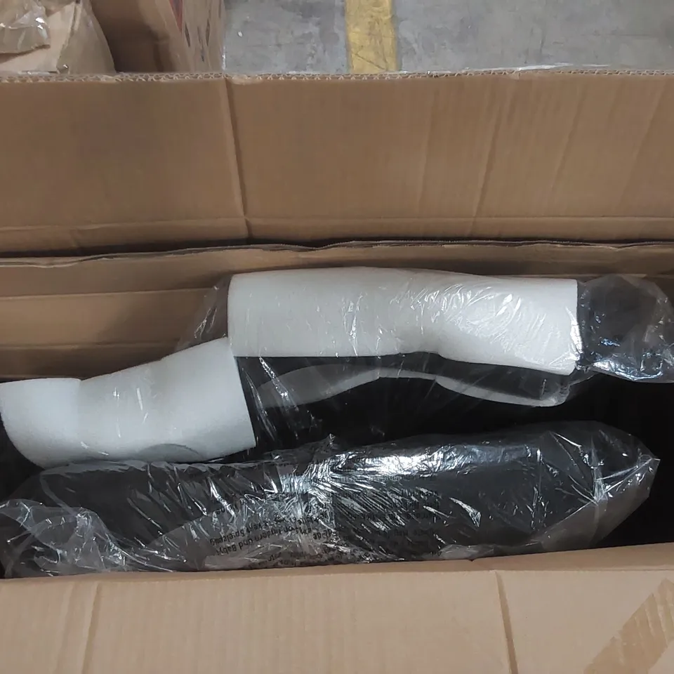 BOXED OFFICE CHAIR IN BLACK (1 BOX)
