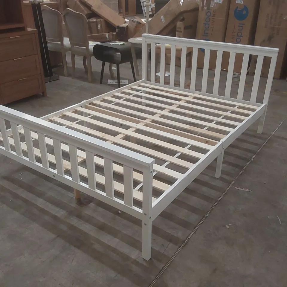 MAREIKE BED SIZE: DOUBLE (4'6) COLOUR: WHITE
