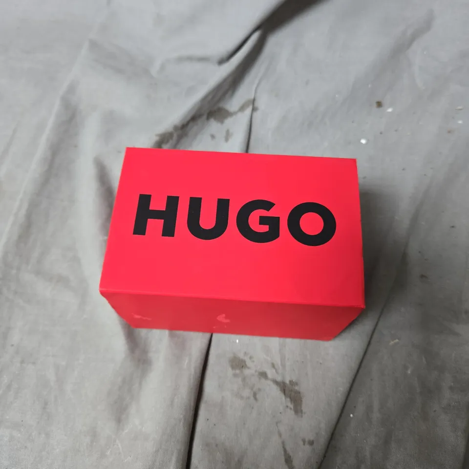 GENTS HUGO ARK BLACK LEATHER STRAP WATCH