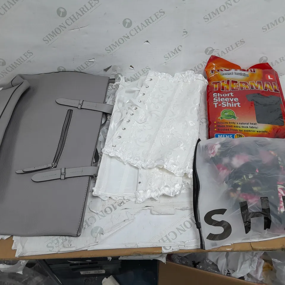 BOX OF APPROXIMATELY 18 ASSORTED ITEMS TO INCLUDE - DRESSES , JUMPERS , AND  T-SHIRTS ETC