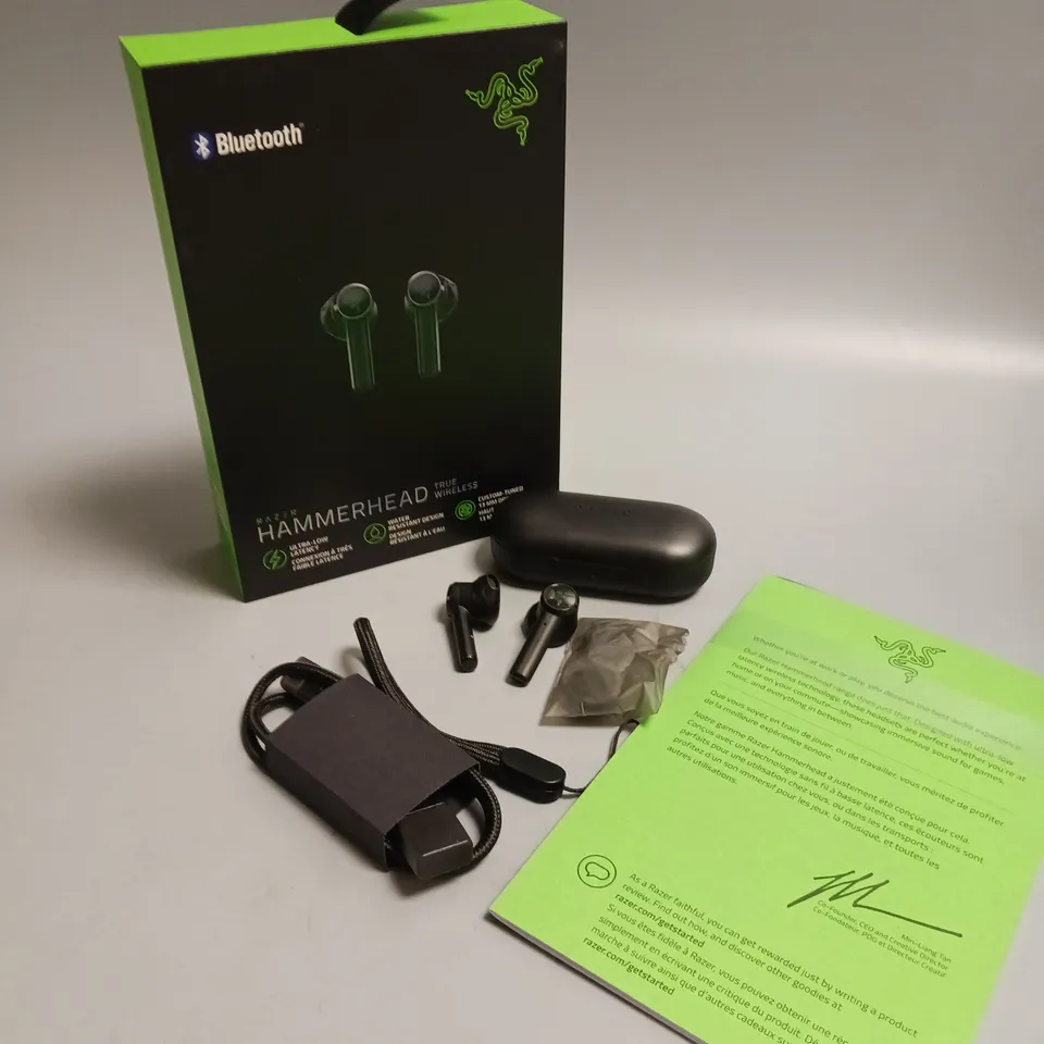 BOXED RAZER HAMMERHEAD TRUE WIRELESS HEADPHONES IN BLACK AND GREEN INCLUDES CHARGING CASE, CABLE, WRIST STRAP AND SPARE BUDS