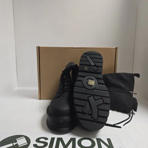 KOI BLACK LEATHER COMBAT BOOTS, THICK RUBBER SOLE SIZE UK 9
