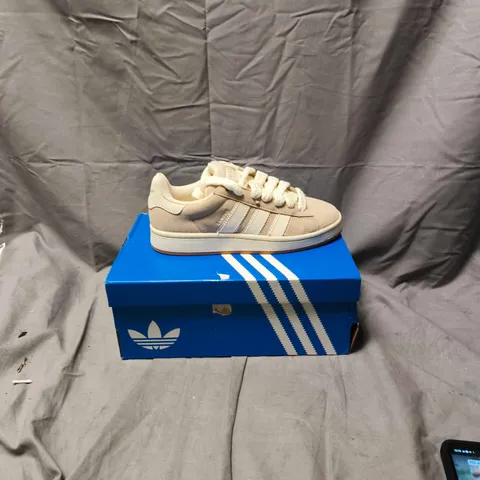 BOXED PAIR OF ADIDAS CREAM SHOES - SIZE 6 UK