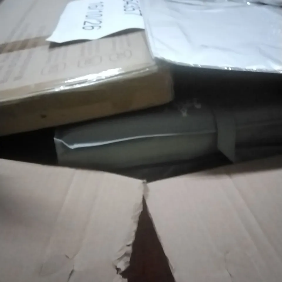 PALLET OF ASSORTED ITEMS INCLUDING- SHOWER FAUCET, BED RAIL 