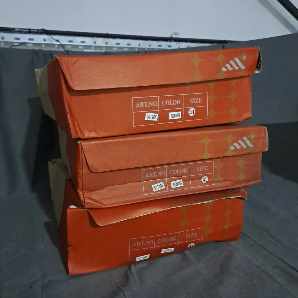 3 BOXED PAIRS OF BULLION TRAINERS IN YELLOW/GREEN SIZE 41