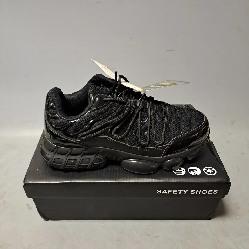 BOXED PAIR OF NIFOFISE STEEL TOE MENS SAFETY SHOES IN BLACK SIZE 7