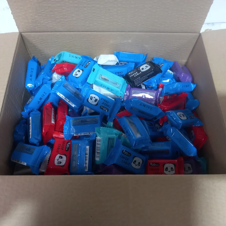 BOX OF APPROXIMATELY 250 PANDA CANDY CABLE USB - MIXED COLOURS 