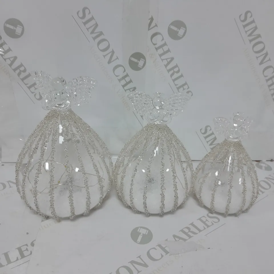 OUTLET JM BY JULIEN MACDONALD SET OF 3 PRE-LIT GLASS ANGELS