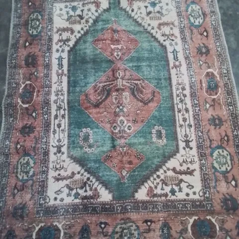 RENUU FARO GREEN TERRACOTTA DISTRESSED TRADITIONAL RUG 120X170CM