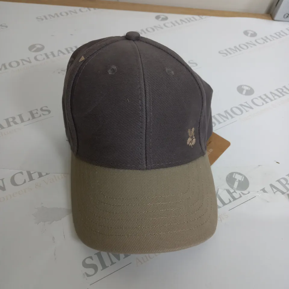 OUTDOOR COLLECTION NT BASEBALL CAP - GREY