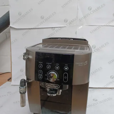 DELONGHI MAGNIFICAS SMARTCOFFEE MACHINE