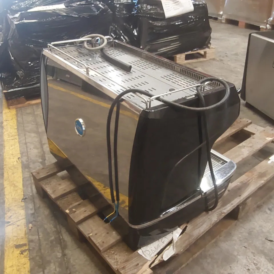 CARIMALI DIVA COMMERCIAL 2 GROUP COFFEE MACHINE