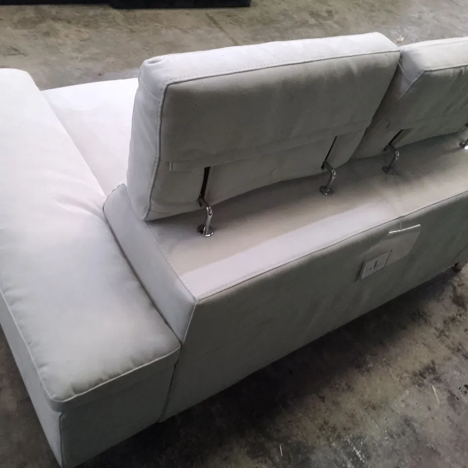 QUALITY ITALIAN DESIGNER GRADO 2 SEATER LOVESEAT SOFA - IVORY FABRIC