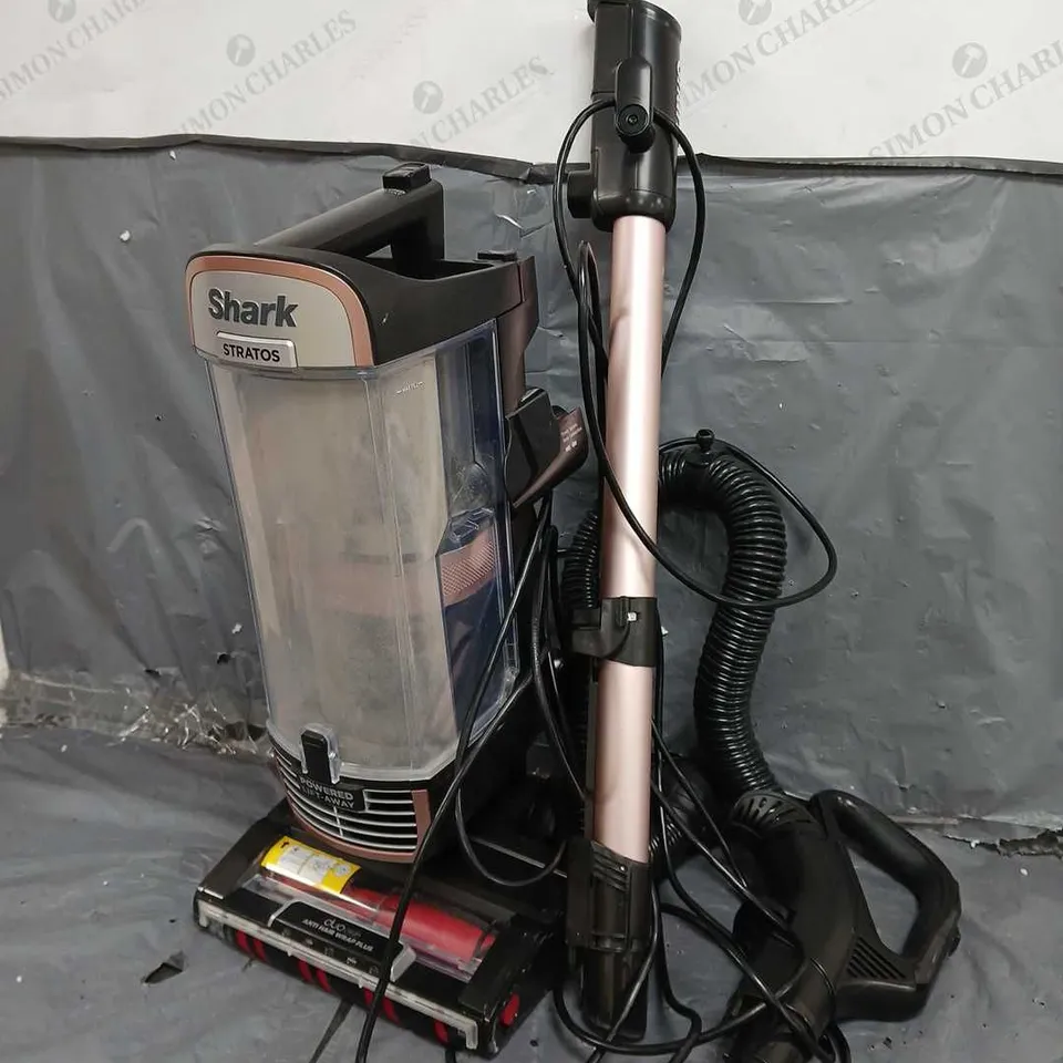 SHARK STRATOS UPRIGHT CORDED VACUUM CLEANER WITH ANTI-HAIR WRAP, POWERED LIFTAWAY TECHNOLOGY - NZ860UKT