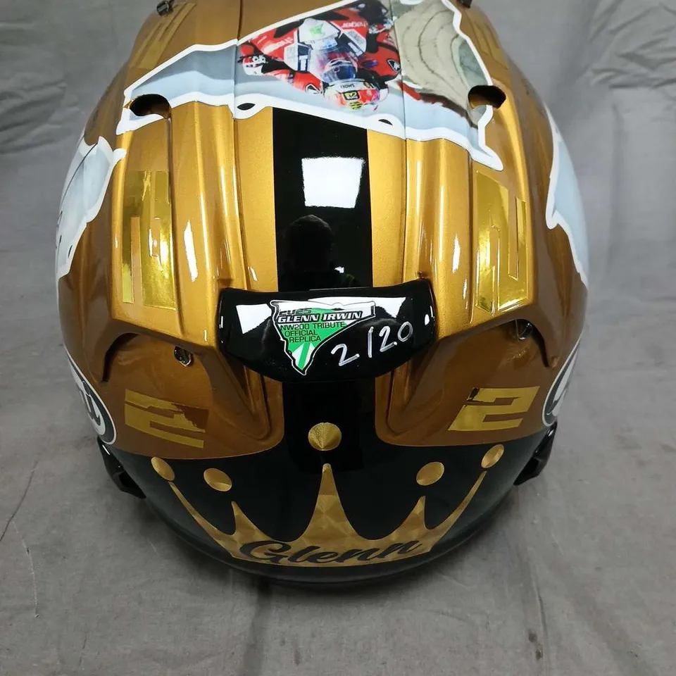 ARAI RX-7V EVO GLENN IRWIN WW200 TRIBUTE OFFICIAL REPLICA MOTORCYCLE HELMET – GOLD/BLACK