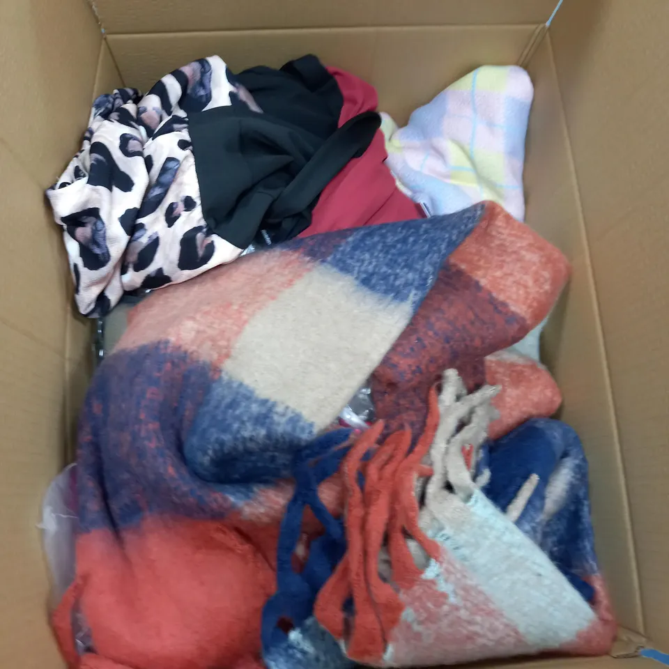 BOX OF APPROXIMATELY 20 CLOTHING ITEMS TO INCLUDE SWEATERS, TOPS, BODYSUITS ETC 