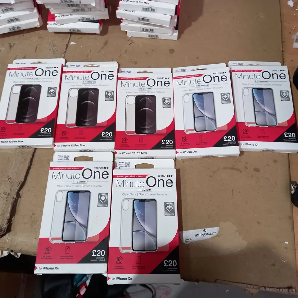 LOT OF 7 TECH 21 MINUTE ONE CLEAR IPHONE XR, IPHONE 12 PRO MAX CASES