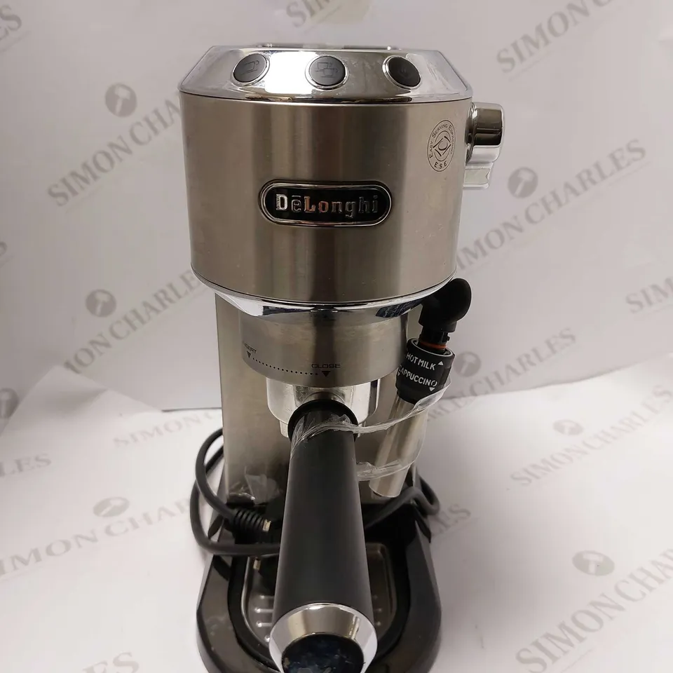 DELONGHI EC685M COFFEE MACHINE - SILVER