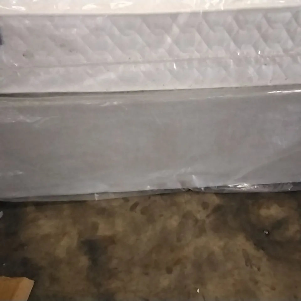 QUALITY BAGGED DOUBLE 4'6" LIGHT GREY BED BASE