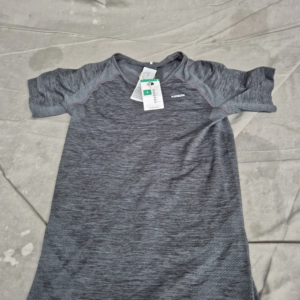 KIPRUN RUNNING TOP – GREY, UK SIZE S