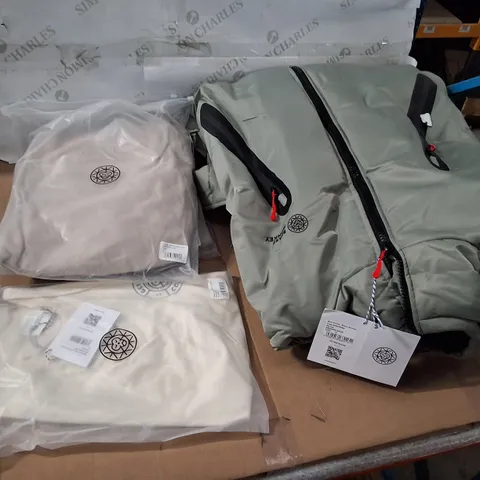 BOX CONTAINING BRASS MONKEY UNISEX DIP COAT SAGE XL, MENS GET YOUR COLD ON T-SHIRT OFF WHITE XL & 2× UNISEX HOODY CLAY XL