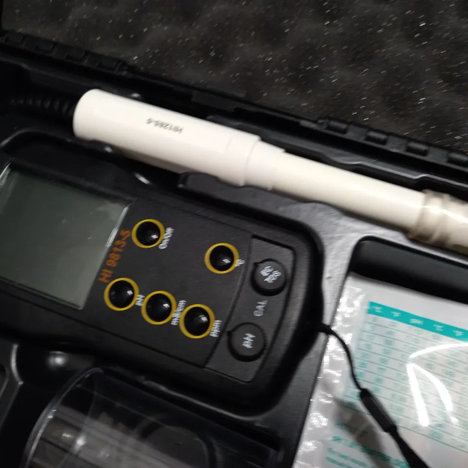 HANNA HI 9813-5 PH METER 