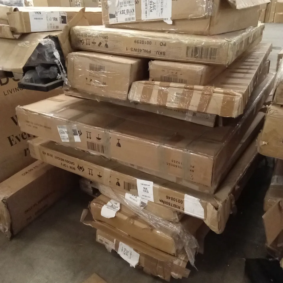 PALLET OF ASSORTED INCOMPLETE DUSK BED PARTS AND PIECES 
