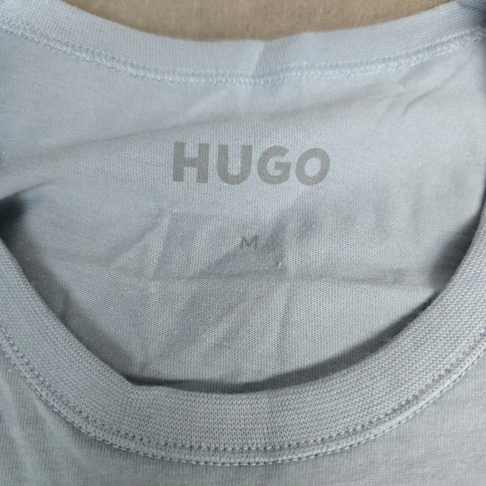 BAGGED HUGO T-SHIRT – LIGHT BLUE, CHEST LOGO, SIZE M