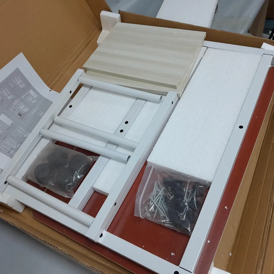 BOXED COMPUTER DESK