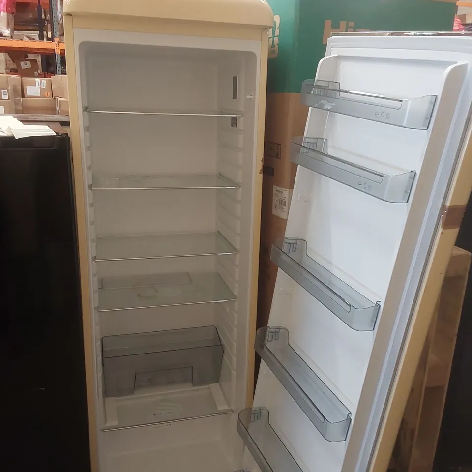 SWAN SR11050CNE RETRO LARDER FRIDGE CREAM ONE SIZE