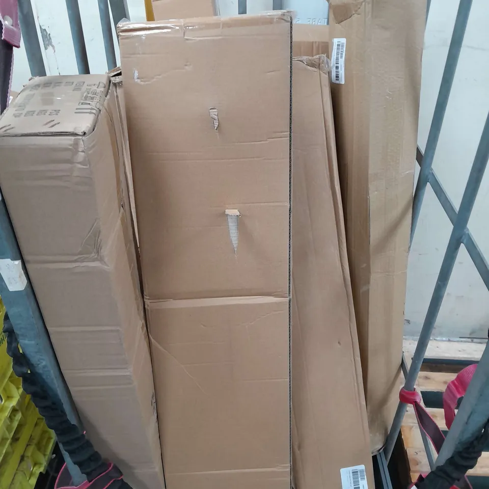 CAGE OF APPROXIMATELY 10 ASSORTED HOUSEHOLD ITEMS TO INCLUDE BELL & HOWELL RECHARGEABLE FAN, ETC - COLLECTION ONLY
