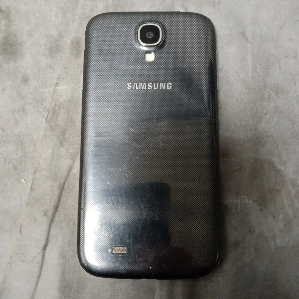 SAMSUNG GALAXY S4 SMARTPHONE