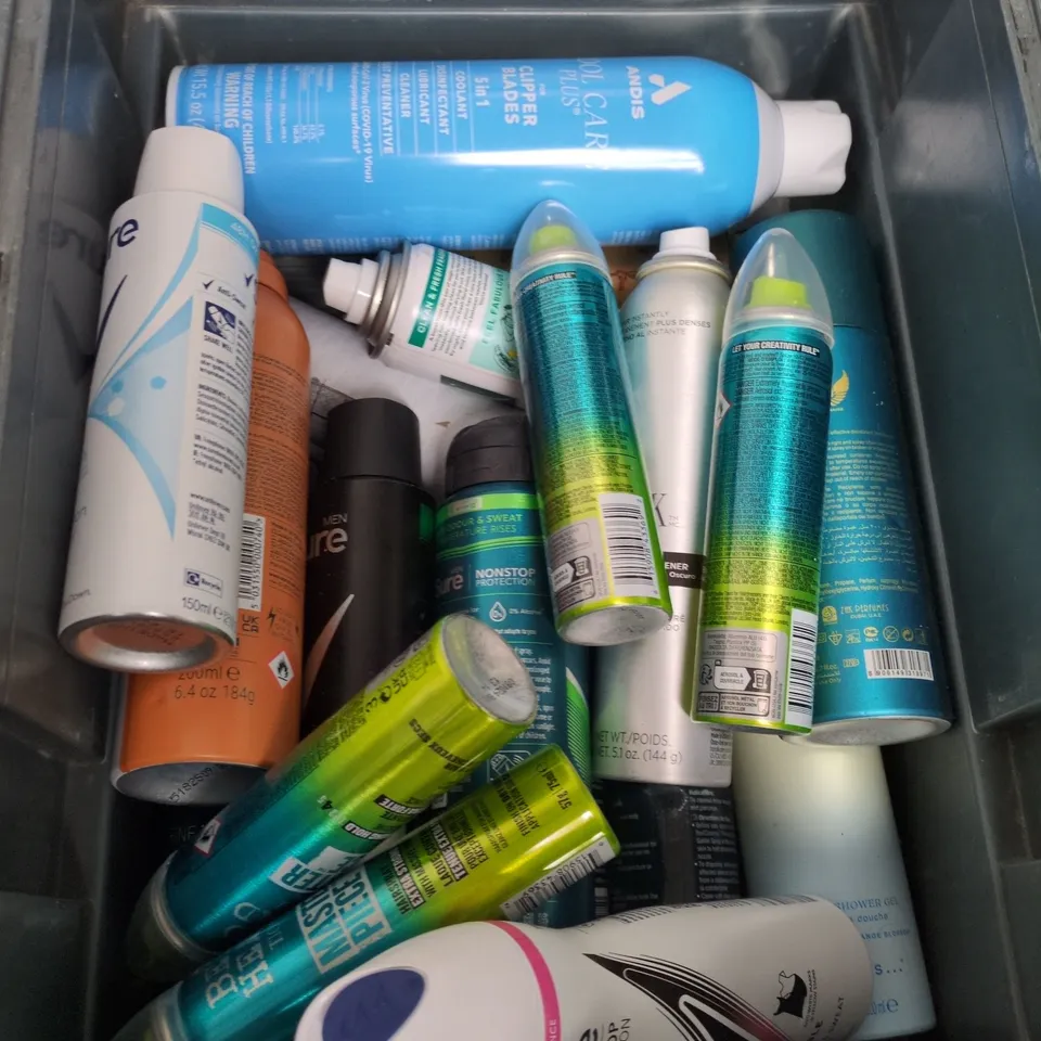 APPROXIMATELY 15 ASSORTED AEROSOLS TO INCLUDE GALAXY CONCEPT MOUNTAIN PERFUME SPRAY, RABANNE 1 MILLION SPRAY AND VASELINE ACTIVE FRESH DEODORANT