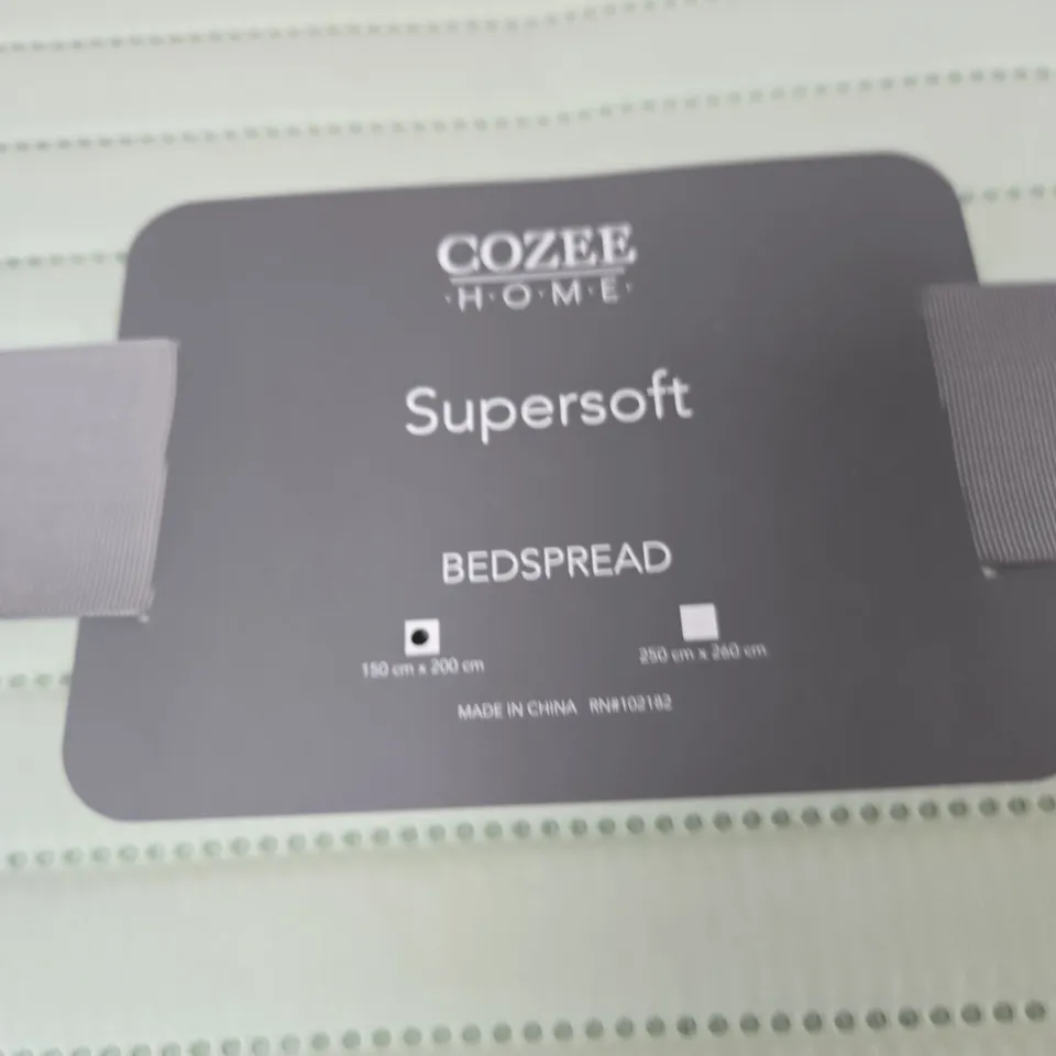 COZEE HOME SUPERSOFT BEDSPREAD – MINT GREEN 150X200CM