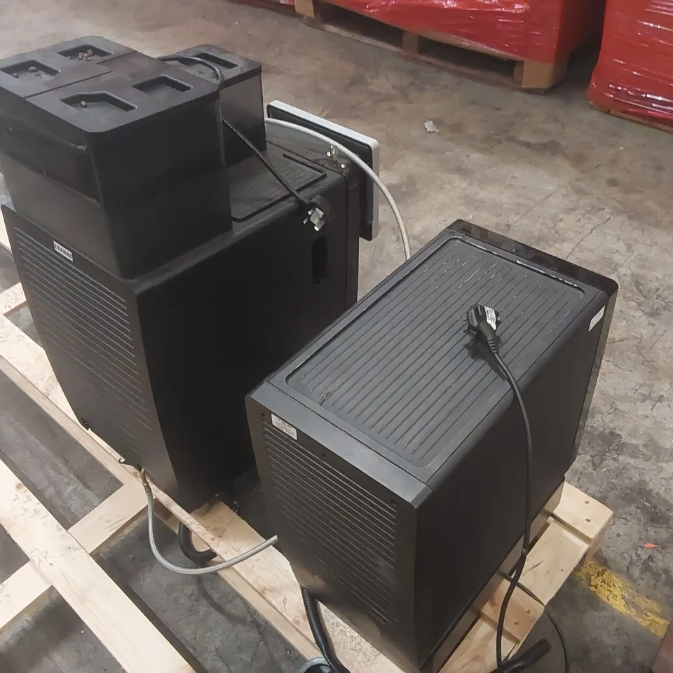 FRANKE A600 COMMERCIAL COFFEE MACHINE WITH MILK CHILLER