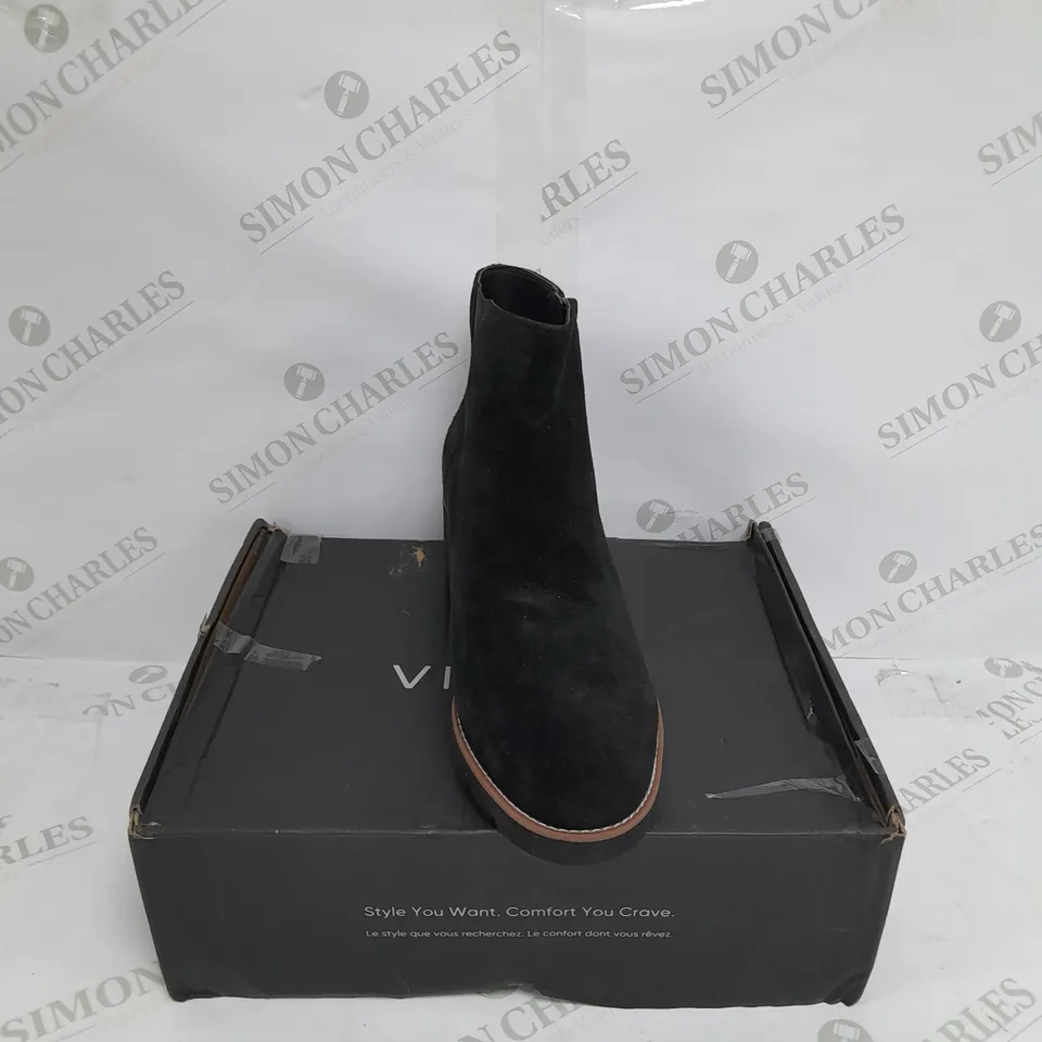 VIONIC ASTER HAZAL ZIP ANKLE BOOT SIZE 9