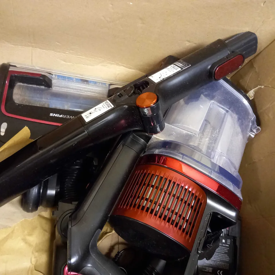 SHARK CORDLESS STICK VACUUM CLEANER 