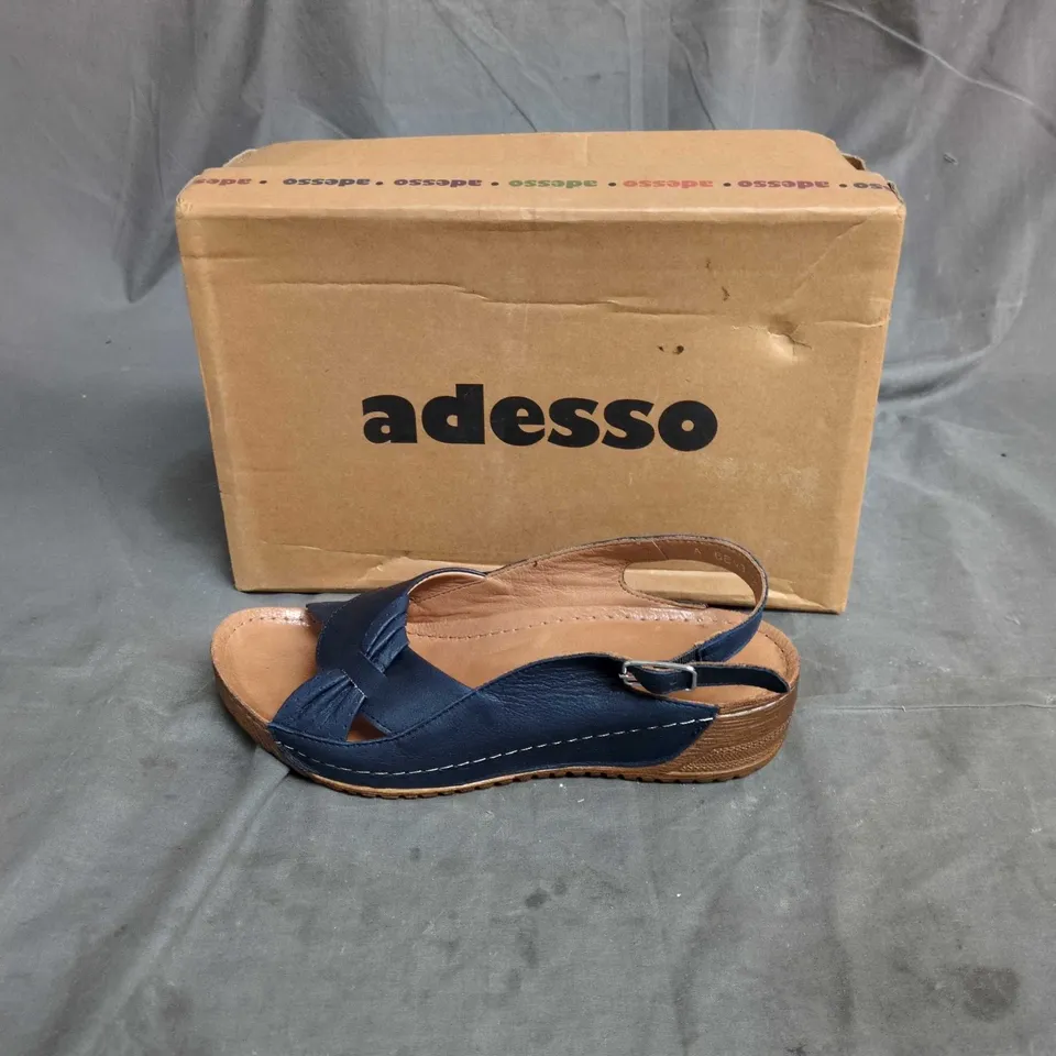 ADESSO NAVY LEATHER SANDALS – WOMEN'S SIZE 37