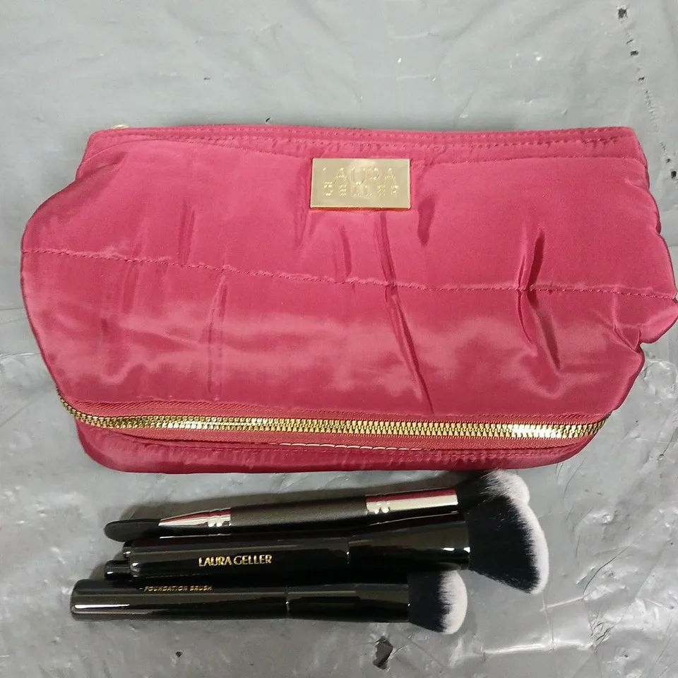 LAURA GELLER MAKE UP BRUSH SET & BAG 