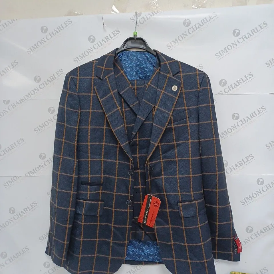 KNIGHTHOOD MASTER TAILORS 3 PEICE SUIT 36R