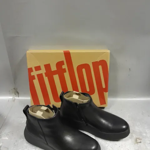 BOXED PAIR OF FITFLOP F MODE LEATHER ZIP BOOT BLACK