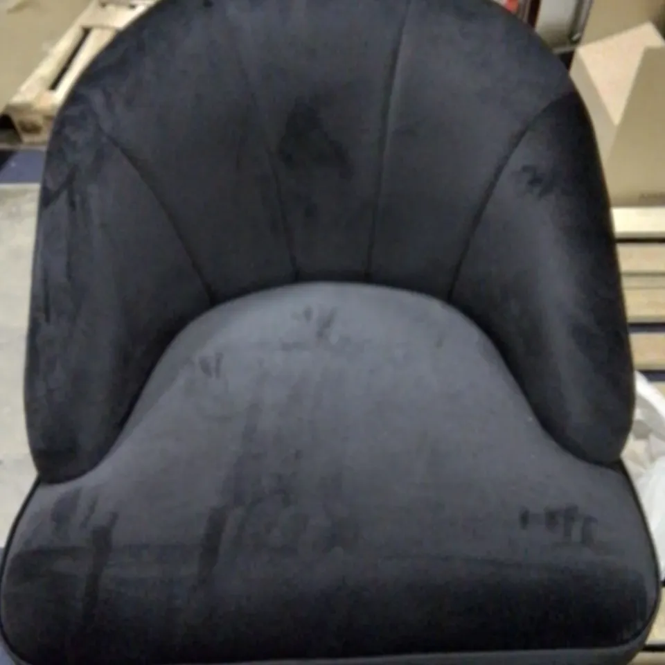 CALI ACCENT CHAIR IN BLACK - COLLECTION ONLY 