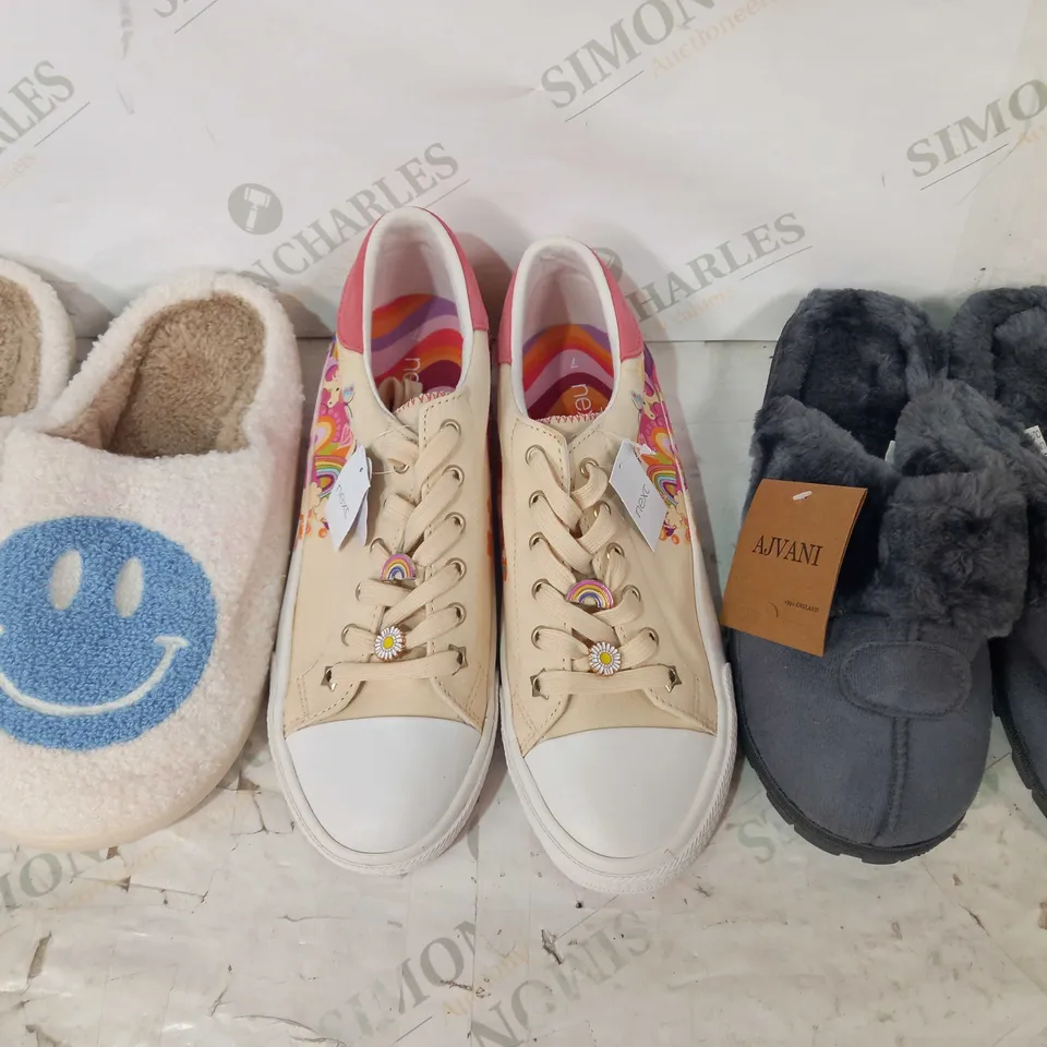 BOX OF APPROXIMATELY 10 ASSORTED PAIRS OF SHOES AND FOOTWEAR ITEMS IN VARIOUS STYLES AND SIZES TO INCLUDE AJVANI, NEXT, ETC