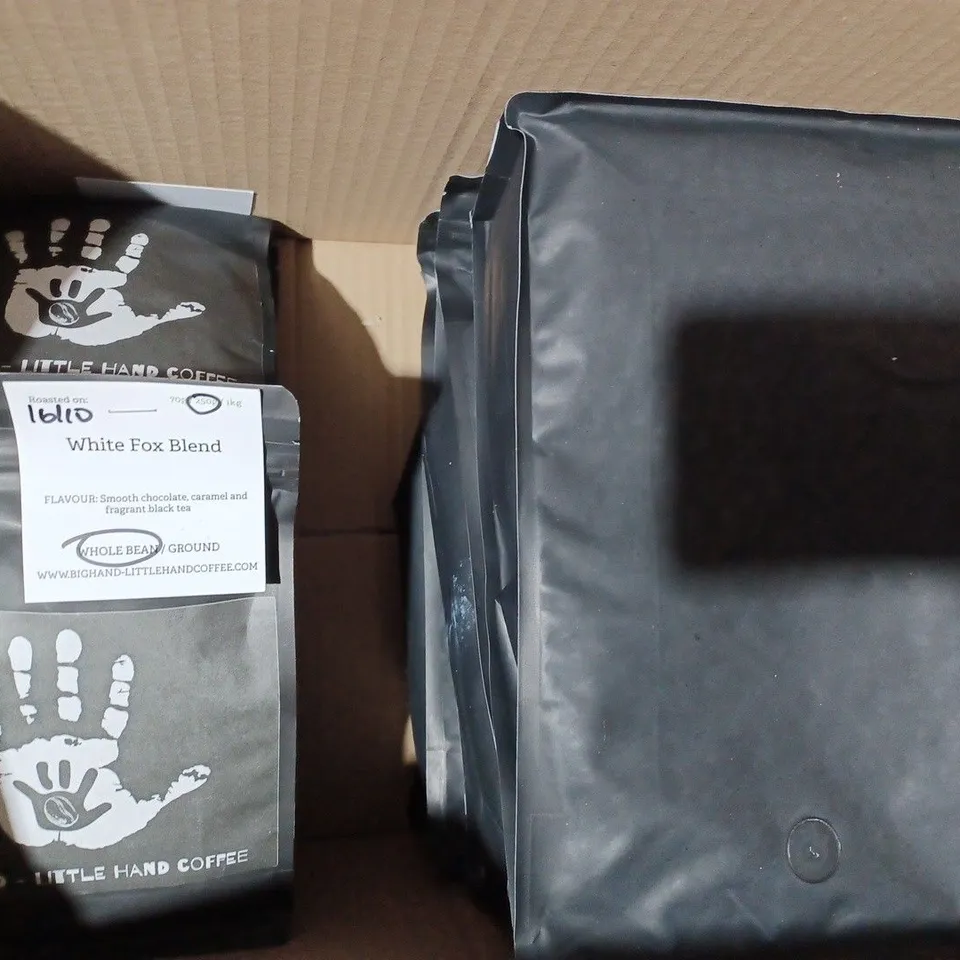 BOX OF APPROXIMATELY 8 ASSORTED WHITE FOX BLEND COFFEE BAGS