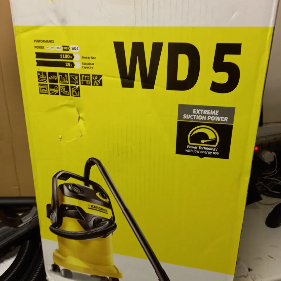 KARCHER WD5 VACUUM CLEANER